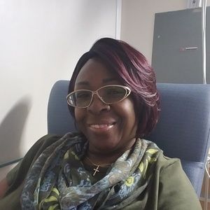 Meet your Posher, Adrienne
